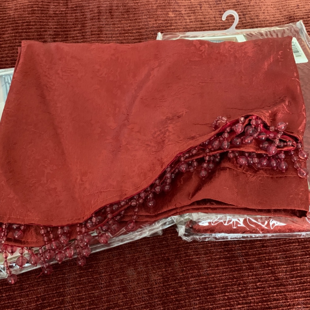 Red Cinnabar Curtains & Valances (NWOT) - Picture 8 of 11